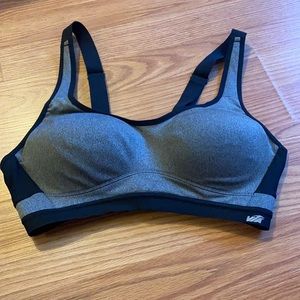 High support size 36c sports bra